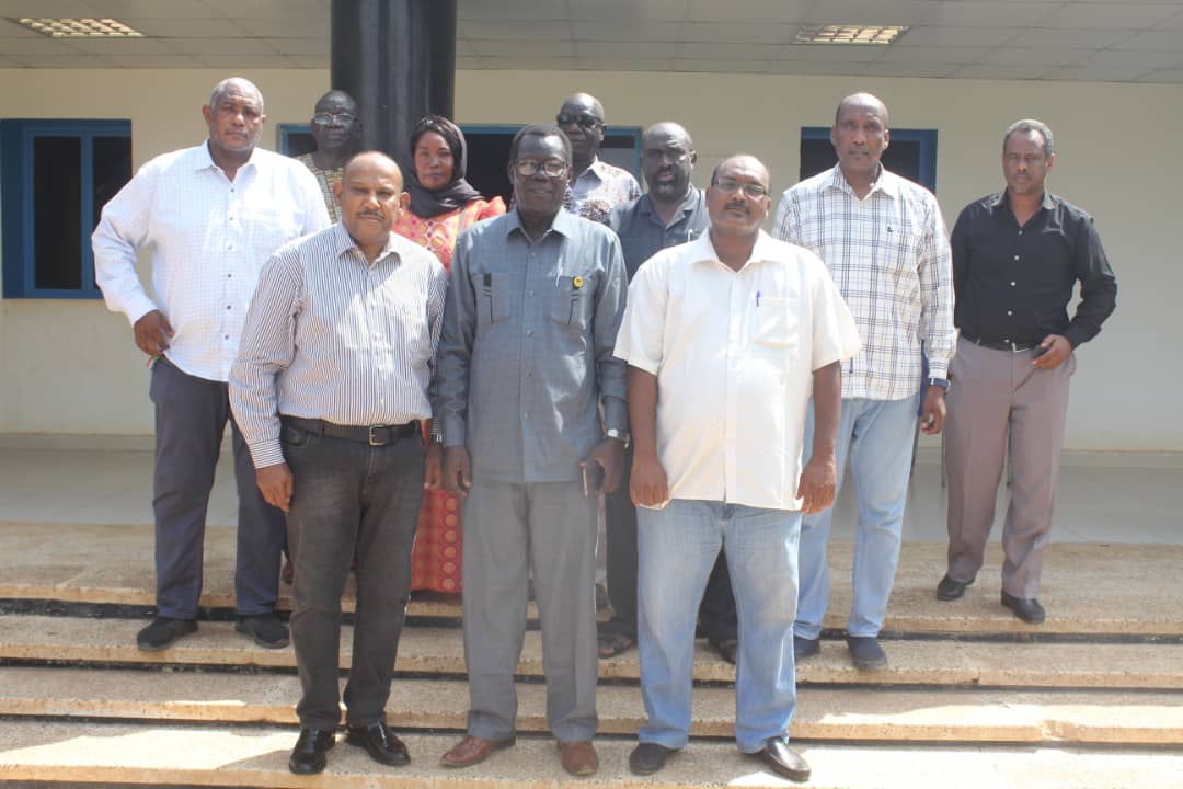 رئيس اللجنة الأولمبية لجنوب السودان يزور اللجنة الأولمبية السودانية